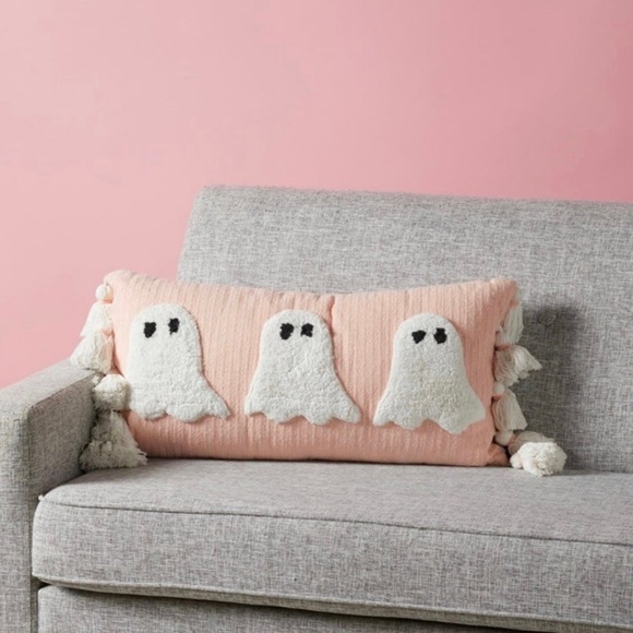 Pink Ghost pillow TikTok famous - Picture 2 of 2